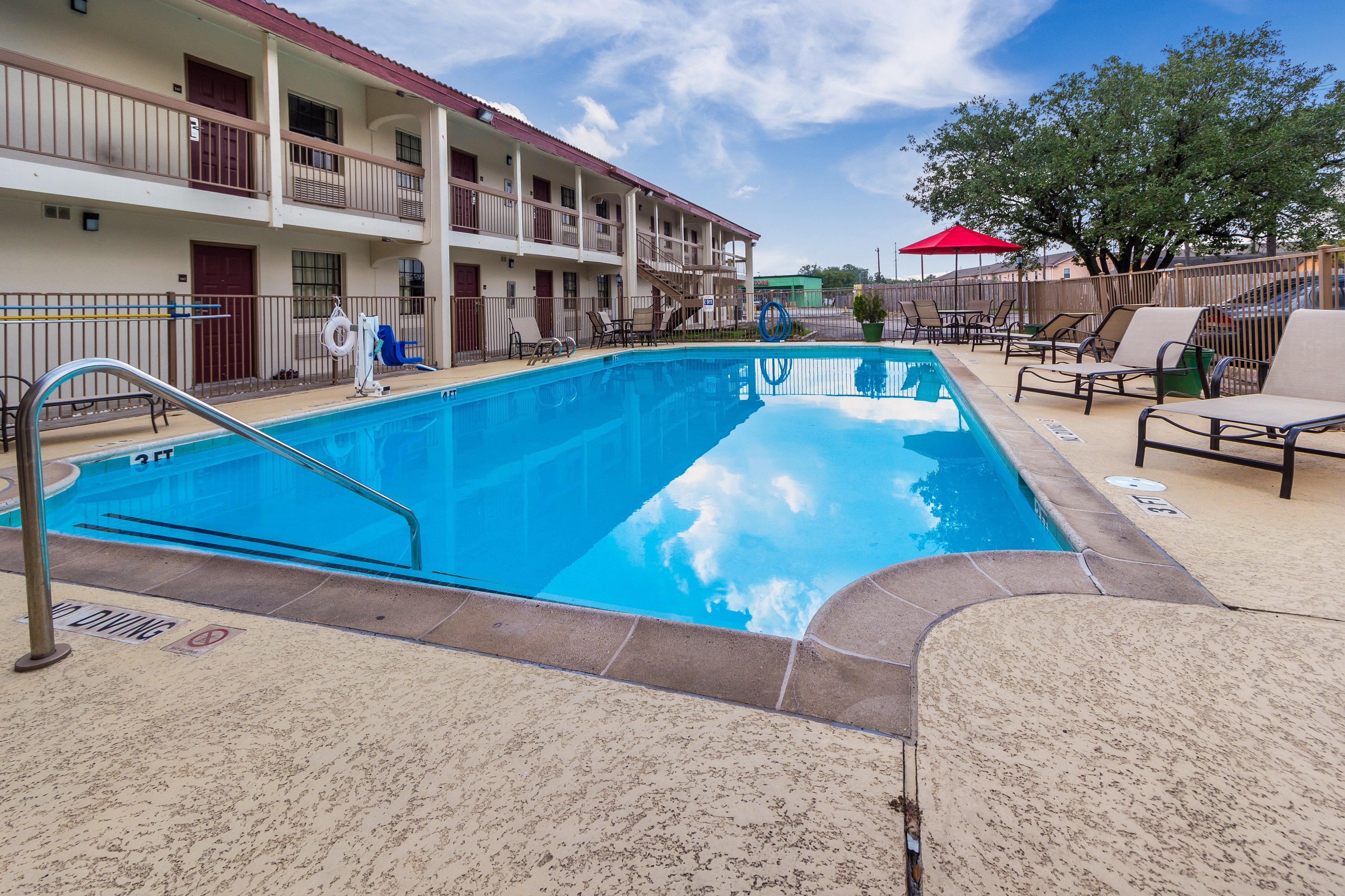 Red Roof Inn Houston East I-10 Esterno foto